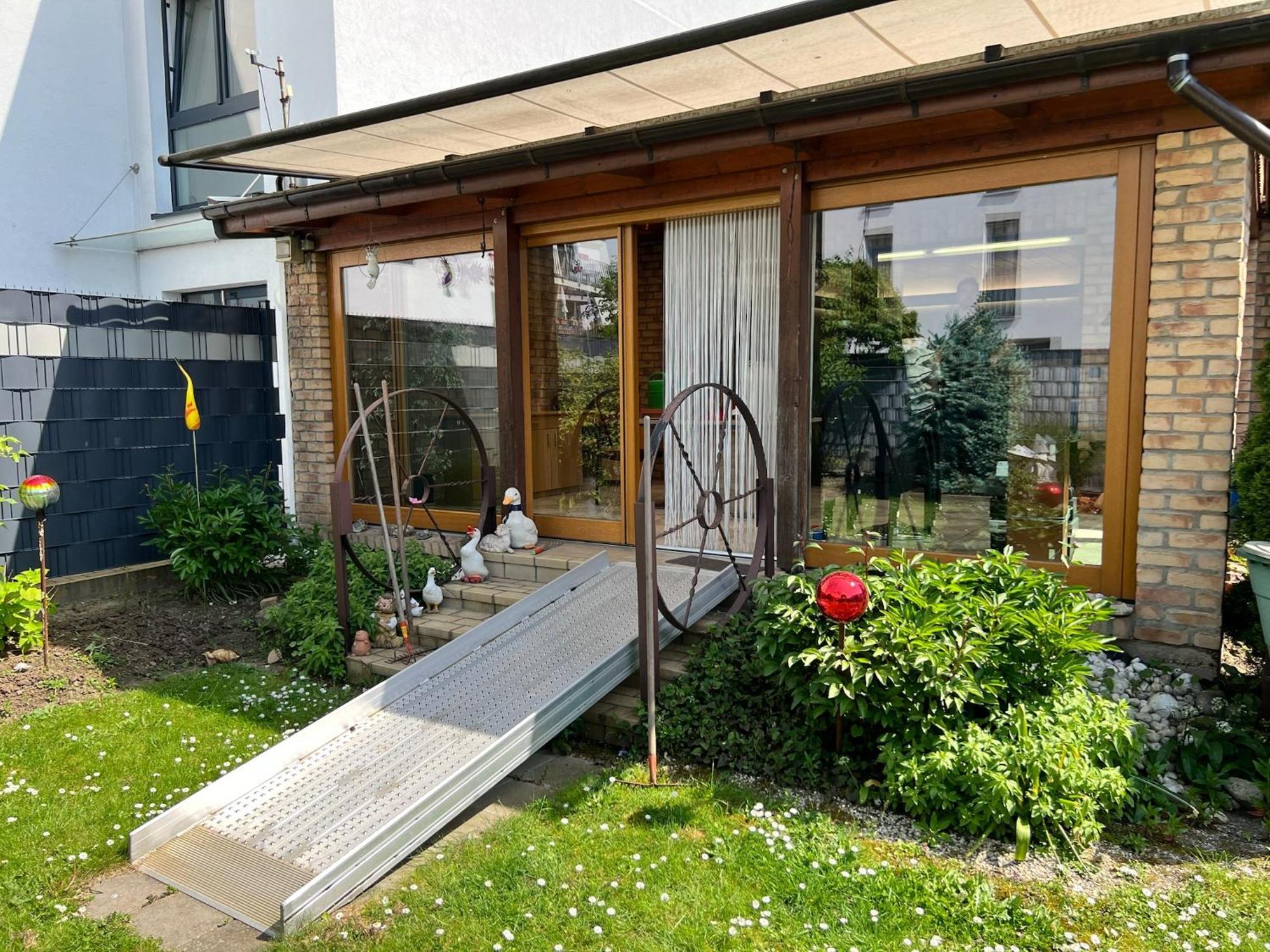 Ferienhaus Mit Garten Hürth Exterior foto